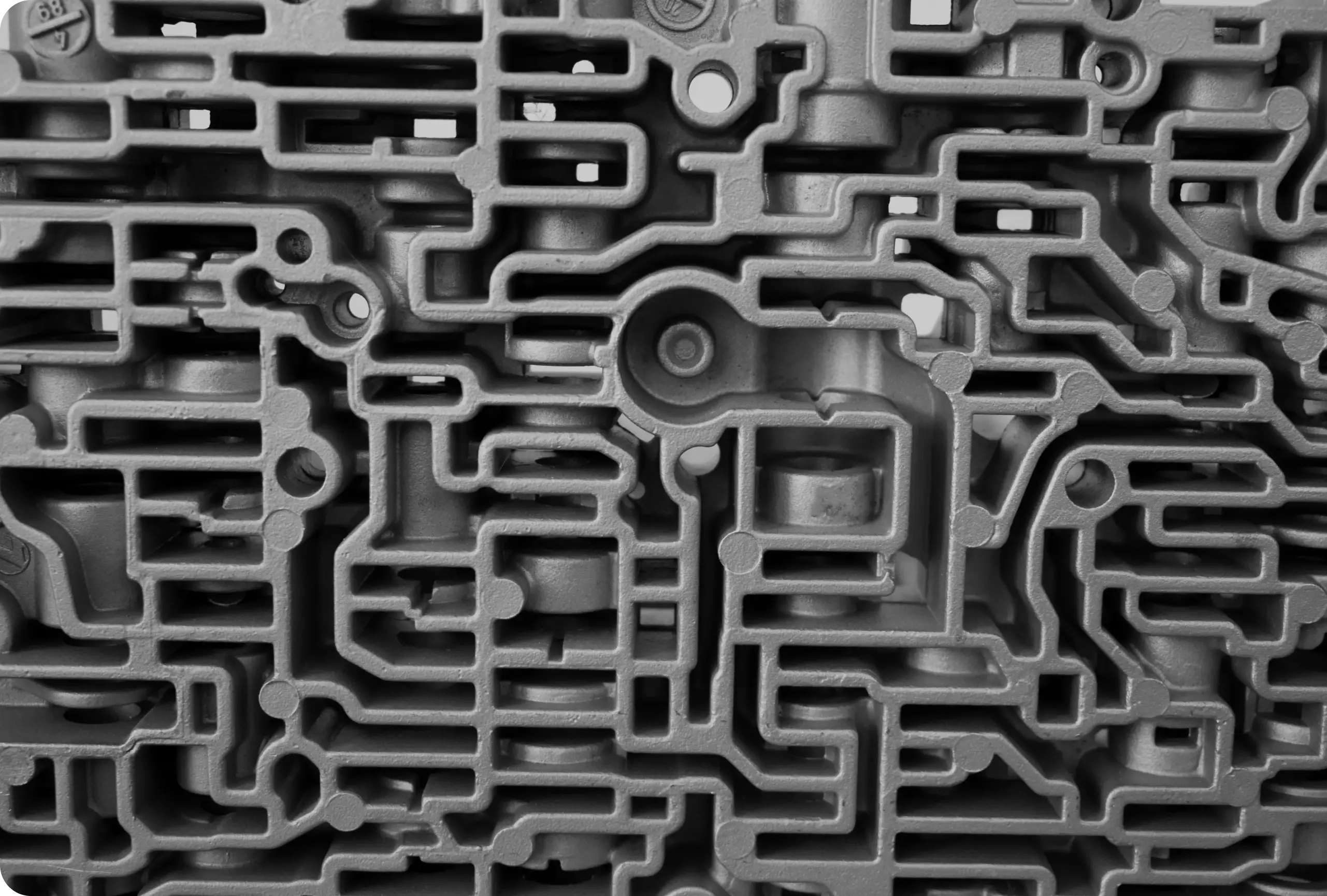 <span class='font-bold'>Soluciones</span> de limpieza profunda para <span class='font-bold' >componentes con geometrías complejas</span>